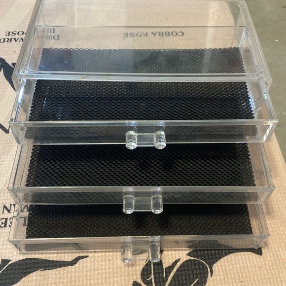 Storage Container - Picture 5 of 8